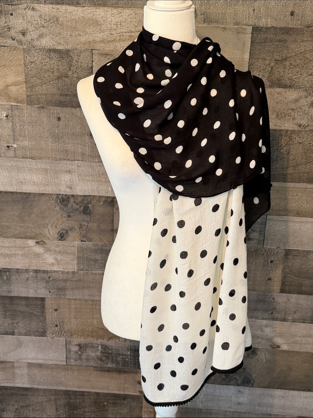 Black and White polka dot scarf - Picture 13 of 16